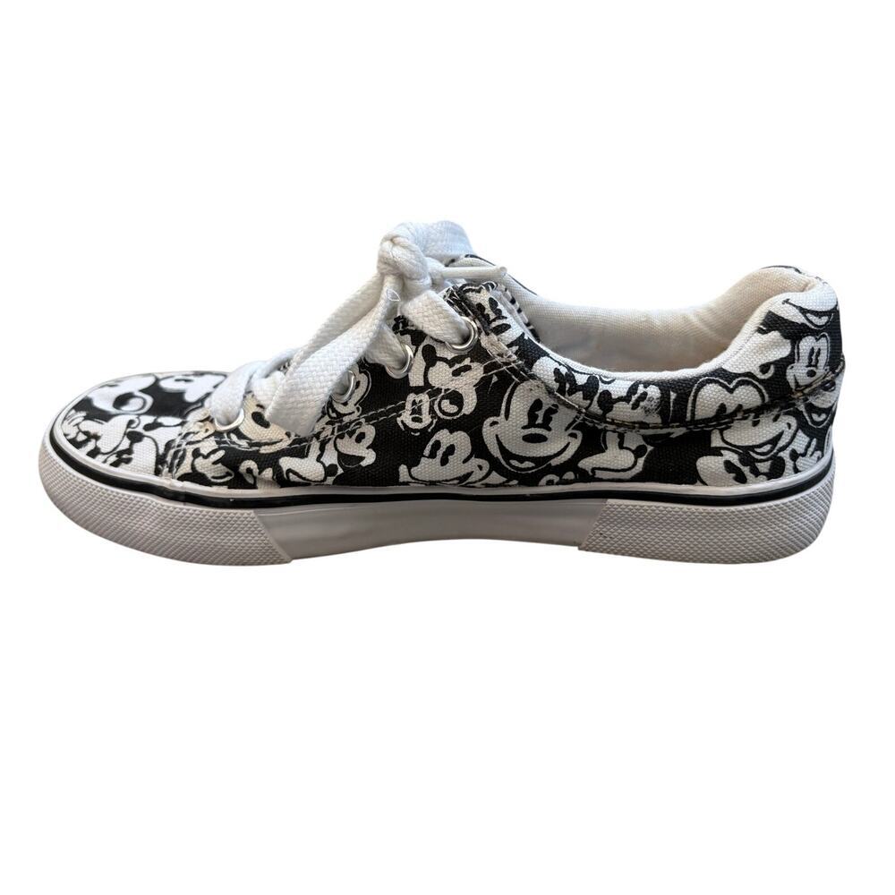 Disney Mickey Mouse Black & White Canvas Sneakers All Over Character Print Sz 7